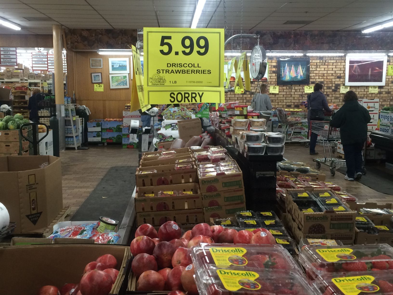 Woodman's Market strawberries